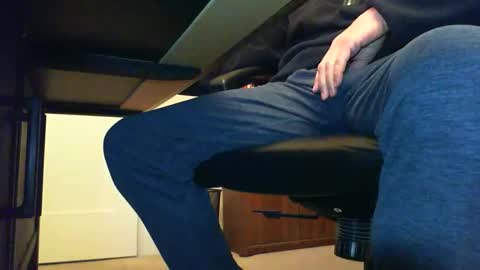 Snapshot of batebro13 chatting on 03-09-26, 02:21 BateBro13 online show from 03-09-26, 02:21