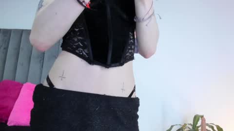    online show from 01-22-25, 01:00