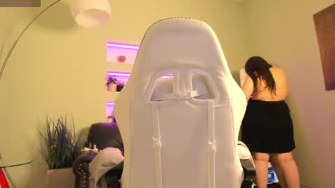 battymoll online show from 04-11-26, 04:00