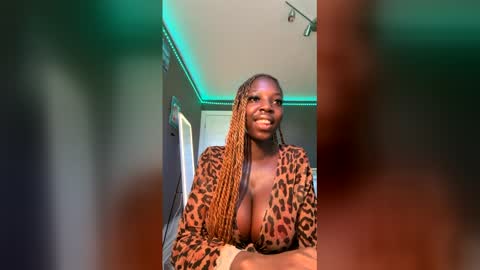 Snapshot of baylee_nicole18 chatting on 06-08-26, 01:33 baylee_nicole18 online show from 06-08-26, 01:33