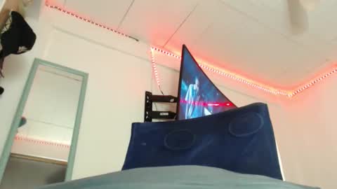 Snapshot of bayoletsweett chatting on 02-11-25, 08:10 deivid online show from 02-11-25, 08:10
