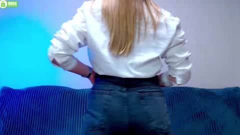 Snapshot of bb__bonami_ chatting on 02-07-25, 02:37 bb__bonami_ online show from 02-07-25, 02:37