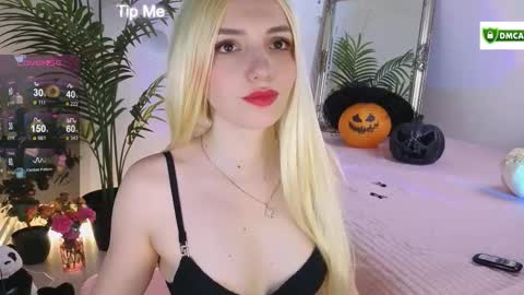 Kris online show from 10-31-25, 02:40