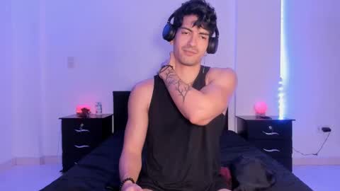 Valentino online show from 01-15-25, 01:34