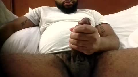Snapshot of bbc4ladys24 chatting on 11-17-25, 01:33 kingdick online show from 11-17-25, 01:33