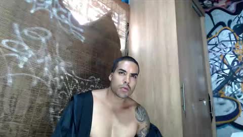 Justin online show from 11-04-25, 08:41