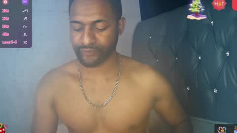 Snapshot of bbcblackhot33 chatting on 01-10-25, 05:37 john online show from 01-10-25, 05:37