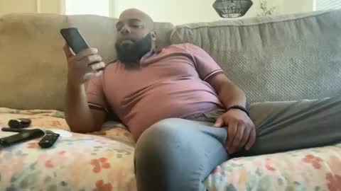 Snapshot of bbcfun44 chatting on 01-11-25, 08:32 Zaddy online show from 01-11-25, 08:32