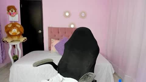 Charlote online show from 02-26-26, 12:26