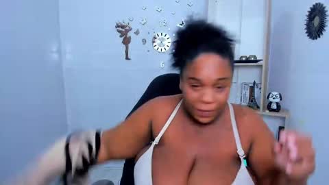 Snapshot of bbw_charlote chatting on 05-11-26, 12:22 Charlote online show from 05-11-26, 12:22