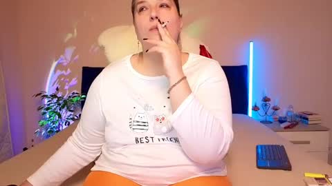 Love online show from 04-16-26, 12:39