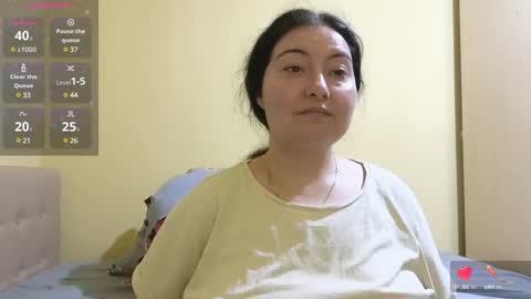 Snapshot of bbw_milf_4u chatting on 02-09-25, 07:09 Emma online show from 02-09-25, 07:09