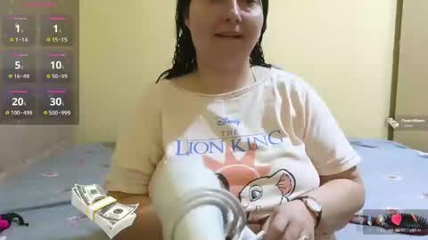 Snapshot of bbw_milf_4u chatting on 03-02-25, 10:24 Emma online show from 03-02-25, 10:24