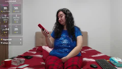 Snapshot of bbw_milf_4u chatting on 10-02-25, 06:20 Emma online show from 10-02-25, 06:20