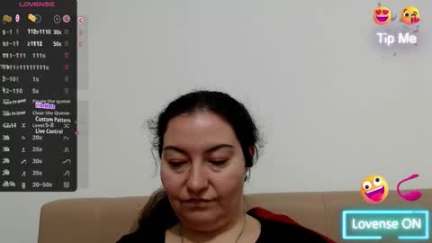 Snapshot of bbw_milf_4u chatting on 12-21-25, 04:47 Emma online show from 12-21-25, 04:47