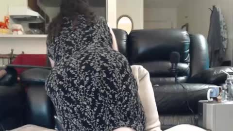 Julie online show from 03-15-26, 06:03