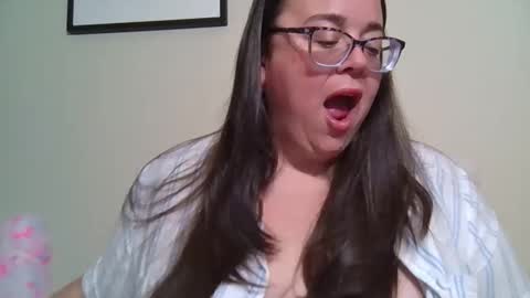 Snapshot of bbwsophiecooks chatting on 04-22-26, 11:45 Sophie BBW online show from 04-22-26, 11:45
