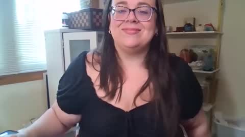 Snapshot of bbwsophiecooks chatting on 05-08-26, 11:48 Sophie BBW online show from 05-08-26, 11:48