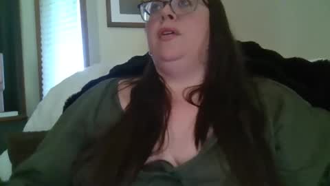 Snapshot of bbwsophiecooks chatting on 05-30-26, 02:58 Sophie BBW online show from 05-30-26, 02:58