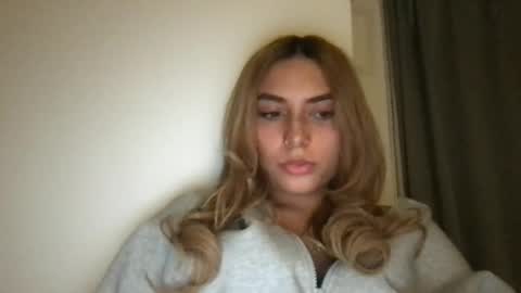 Snapshot of bbypiamia chatting on 03-15-26, 02:45 bbypiamia online show from 03-15-26, 02:45