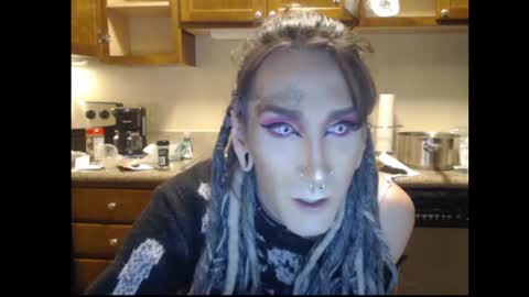 Kittie online show from 12-13-24, 10:08