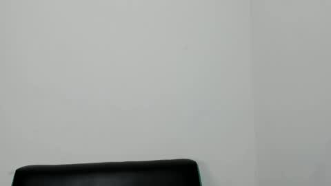 daniela villamizar online show from 12-12-24, 02:22