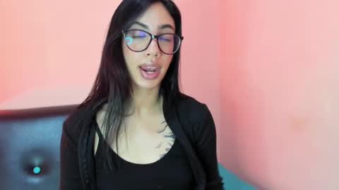 daniela villamizar online show from 01-14-25, 03:04