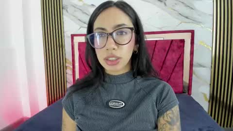 daniela villamizar online show from 09-25-25, 02:21