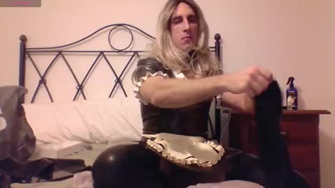Snapshot of bdsmlatexlover chatting on 09-14-25, 06:40 bdsmlatexlover online show from 09-14-25, 06:40