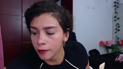Sara  Juan online show from 06-01-26, 03:08