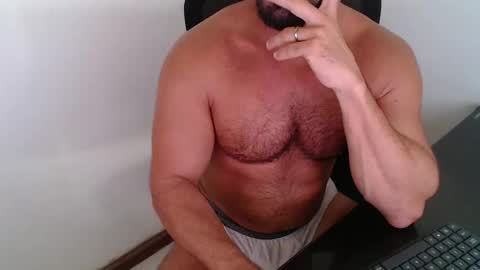 Beard Guy online show from 05-05-26, 03:20