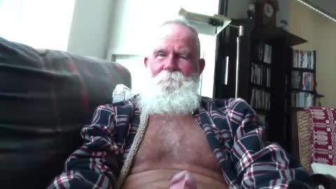 Snapshot of beardbushy chatting on 09-09-25, 04:28 beardbushy online show from 09-09-25, 04:28