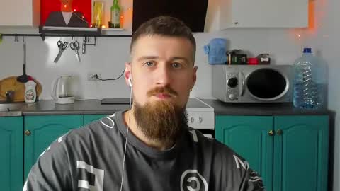 Zeus online show from 12-25-24, 08:07