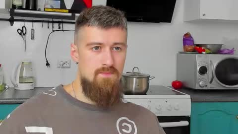 Zeus online show from 09-25-25, 07:34