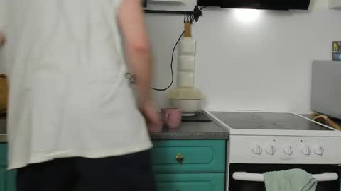 Zeus online show from 04-19-26, 11:18