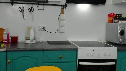 Zeus online show from 04-22-26, 12:46