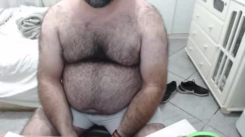 Snapshot of beastbearmg chatting on 09-13-25, 12:43 beastbearmg online show from 09-13-25, 12:43