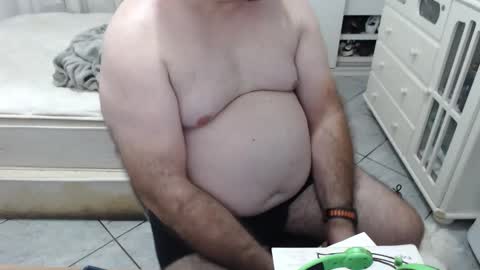 Snapshot of beastbearmg chatting on 09-23-25, 11:30 beastbearmg online show from 09-23-25, 11:30