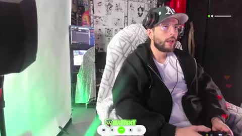 Snapshot of beastbxy chatting on 01-24-25, 07:51 beast bxy online show from 01-24-25, 07:51