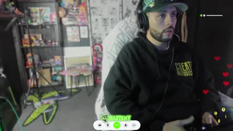 Snapshot of beastbxy chatting on 01-27-25, 05:03 beast bxy online show from 01-27-25, 05:03