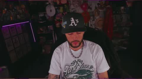 Snapshot of beastbxy chatting on 09-24-25, 10:13 beast bxy online show from 09-24-25, 10:13