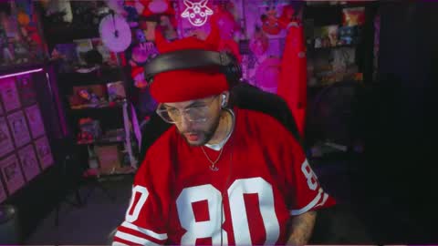 Snapshot of beastbxy chatting on 09-28-25, 10:15 beast bxy online show from 09-28-25, 10:15