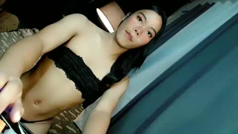 Snapshot of beatrice_luna chatting on 04-22-26, 09:44 beatrice_luna online show from 04-22-26, 09:44