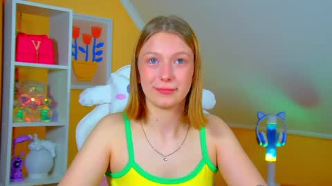 Beatrice online show from 04-07-26, 06:41