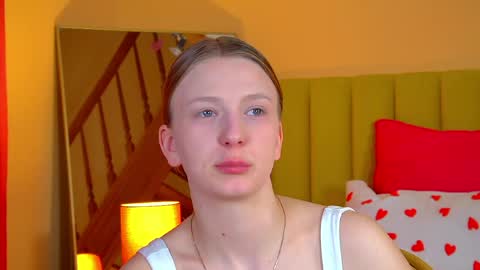 Beatrice online show from 04-15-26, 07:43