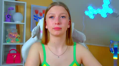 Beatrice online show from 04-21-26, 06:34