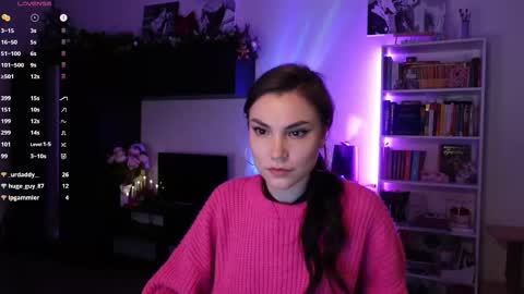 Bzzz Bea online show from 02-22-25, 02:39