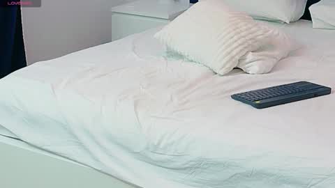 Snapshot of beatriceskye23 chatting on 11-25-25, 07:03 Beatrice online show from 11-25-25, 07:03