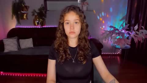 Snapshot of beatricewild chatting on 05-16-26, 10:36 BeatriceWild online show from 05-16-26, 10:36