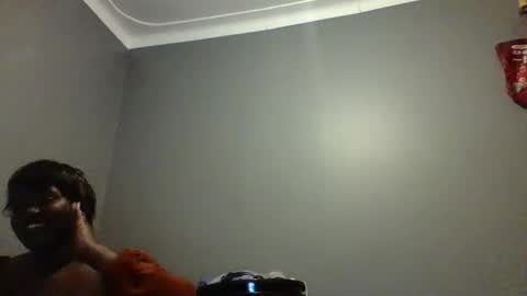 Snapshot of beautie699392 chatting on 02-17-25, 04:26 Lil stunner online show from 02-17-25, 04:26